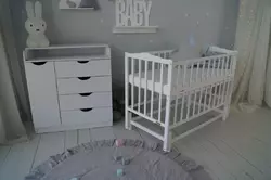 Ліжко дитяче Baby Comfort Малюк з маятником білий 3 030 ₴